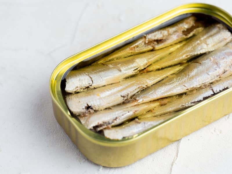 アウトドア料理で大活躍 オイルサーディンって何 qjo Com